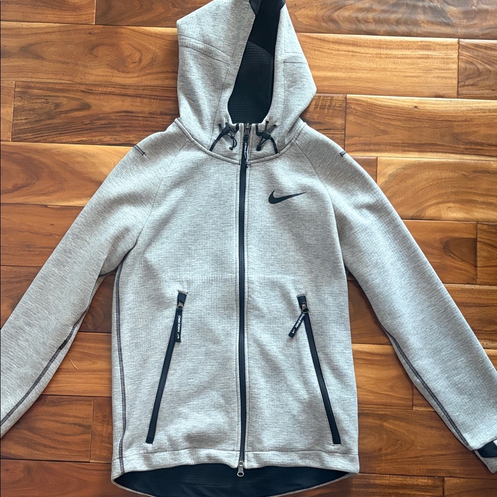 Nike Pro Heather Gray Full-Zip Hoodie